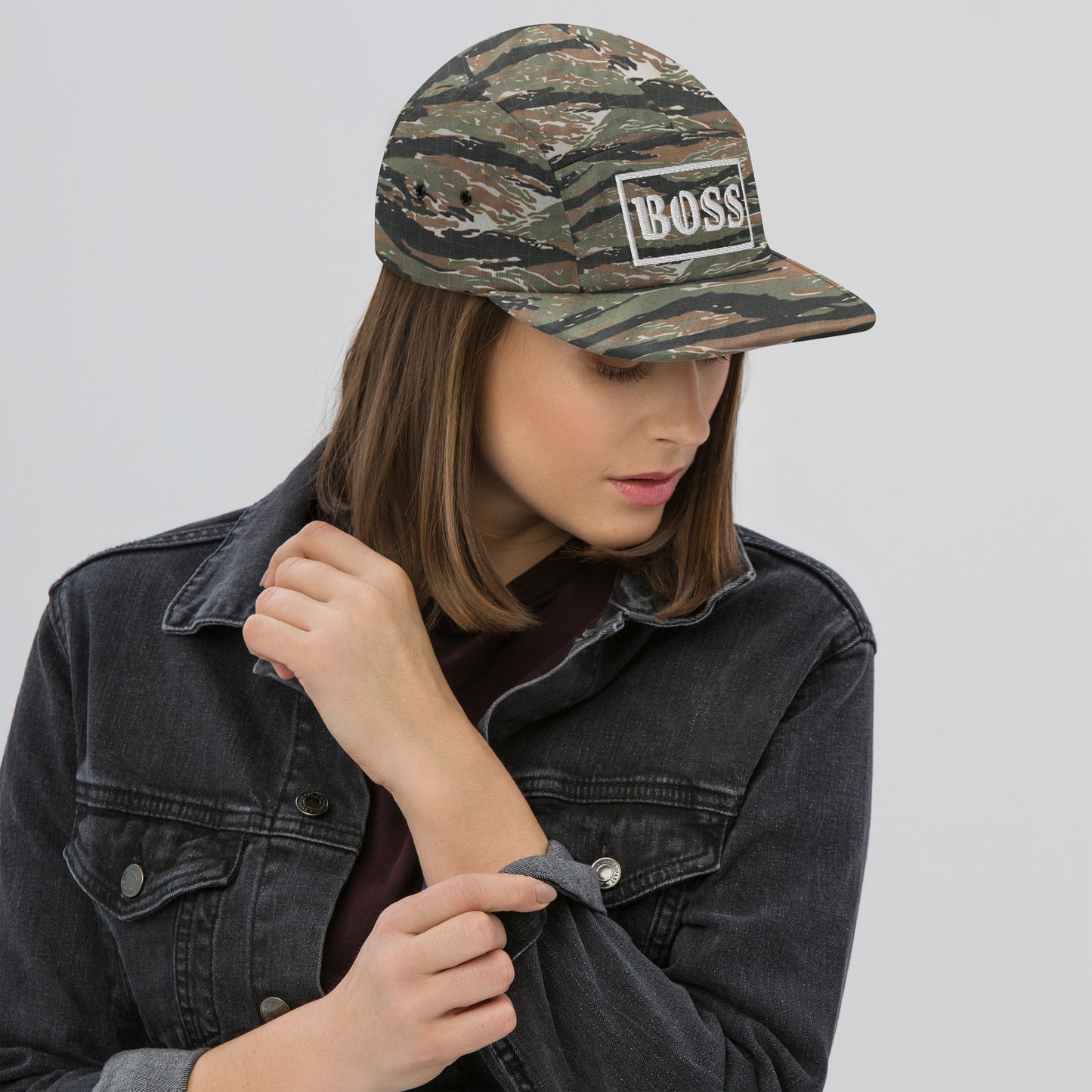 Casquette Camper de couleur verte camouflage "Boss"