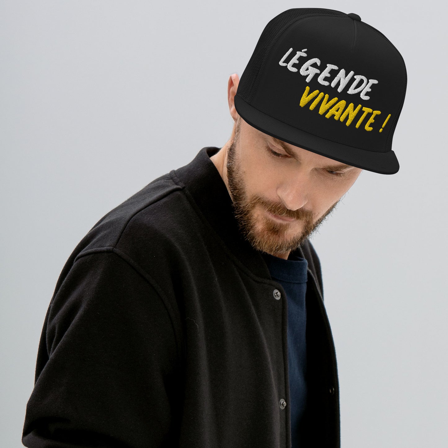 Casquette Trucker de couleur noire "Légende Vivante !"