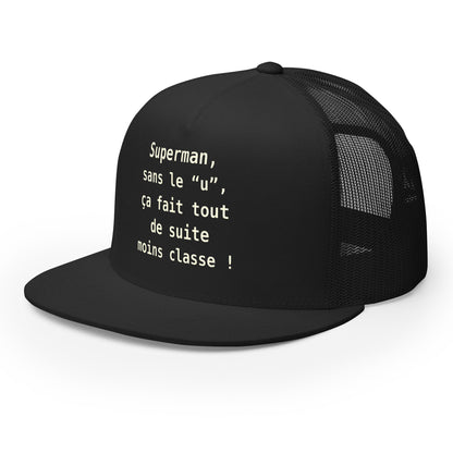 Casquette Trucker, brodée « , ça fait tout de suite moins classe ! », en Noir, vue de trois quarts, image 10