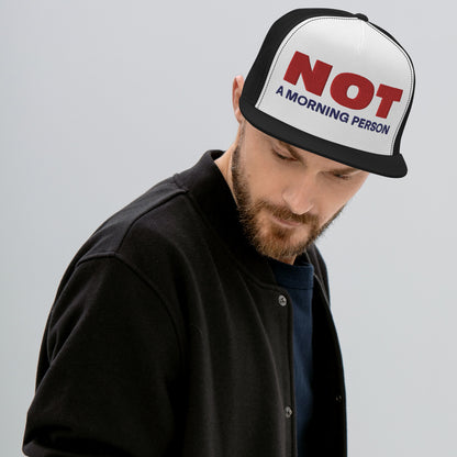 Casquette Trucker de couleur noire "Not A Morning Person"