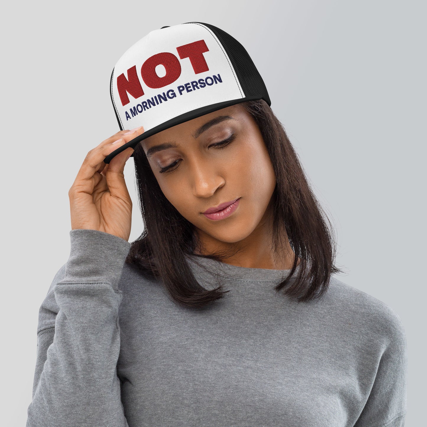 Casquette Trucker de couleur noire "Not A Morning Person"