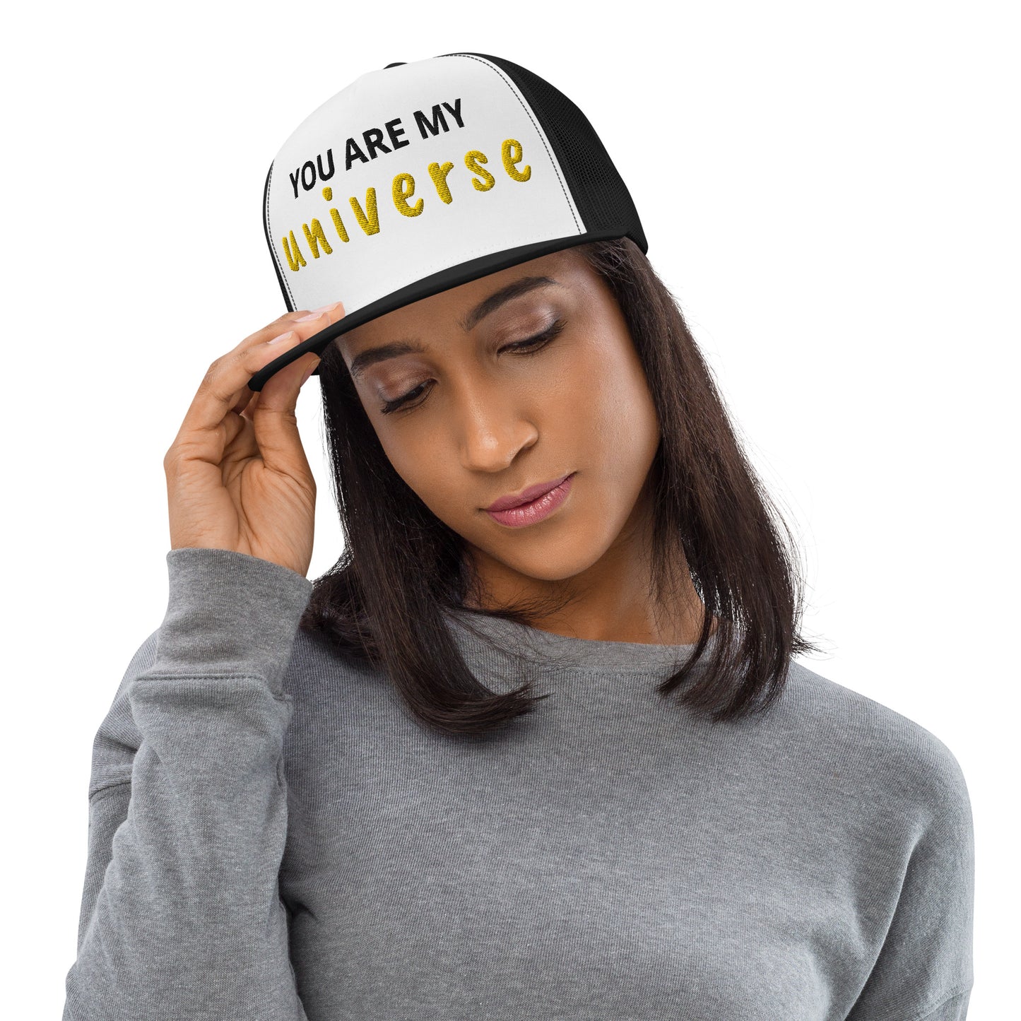 Casquette Trucker de couleur noire "You are my universe"