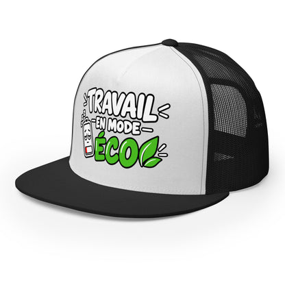 Casquette Trucker, brodée « travail en mode éco », en Noir, vue de trois quarts, image 33