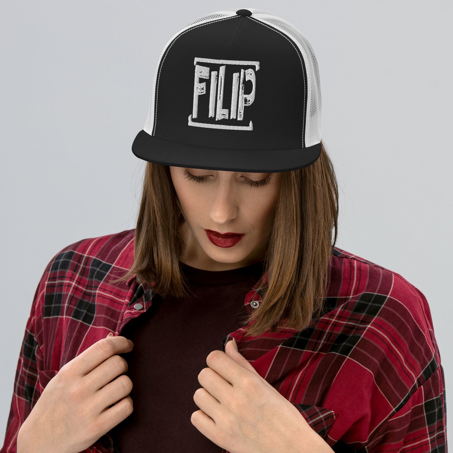 Casquette Trucker de couleur noire et blanche "Filip"