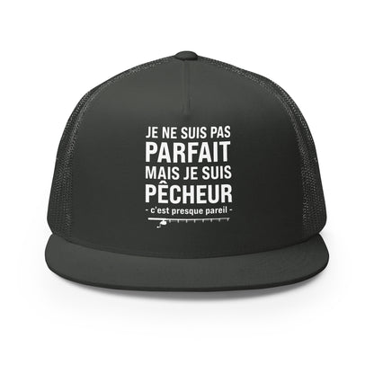 Casquette Trucker, brodée « Je ne suis pas parfait mais je suis pêcheur, c'est presque pareil », vue de face, image 19
