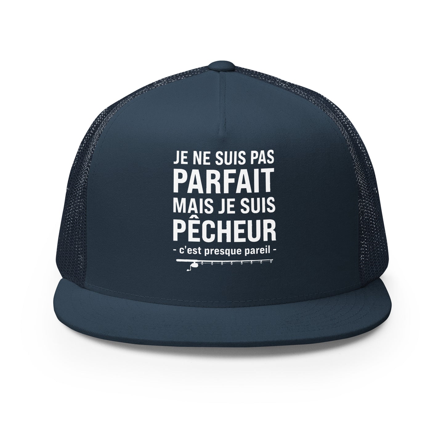 Casquette Trucker, brodée « Je ne suis pas parfait mais je suis pêcheur, c'est presque pareil », en Bleu Marine, vue de face, image 13