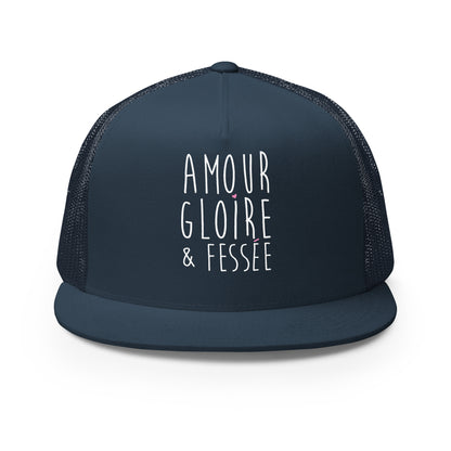 Casquette Trucker, brodée « Amour, Gloire & Fessée », en Bleu Marine, vue de face, image 14