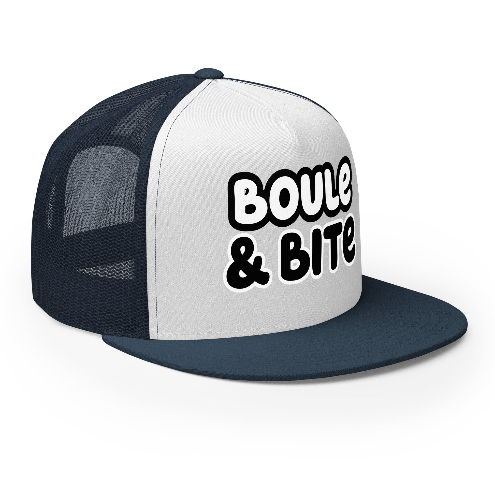 Casquette Trucker, brodée « Boule & Bite », vue de trois quarts, image 23
