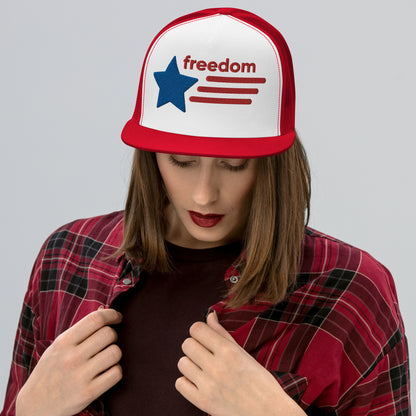 Casquette Trucker de couleur rouge "Freedom USA"