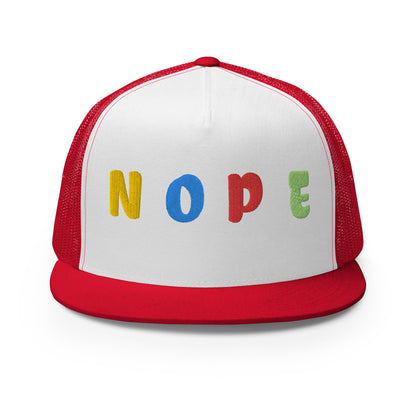 Casquette Trucker de couleur rouge "NOPE"