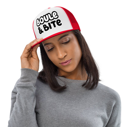 Casquette Trucker, brodée « Boule & Bite », vue de face, image 3