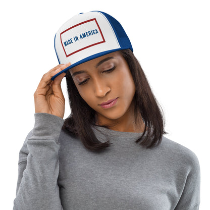 Casquette Trucker de couleur bleue "Made In America"