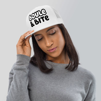 Casquette Trucker, brodée « Boule & Bite », vue de face, image 6