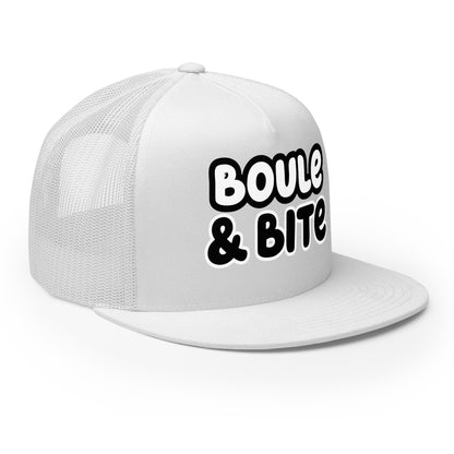Casquette Trucker, brodée « Boule & Bite », vue de trois quarts, image 41