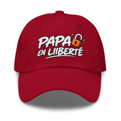 Casquette Baseball, brodée « Papa en liberté », en Canneberge, vue de face, image 14