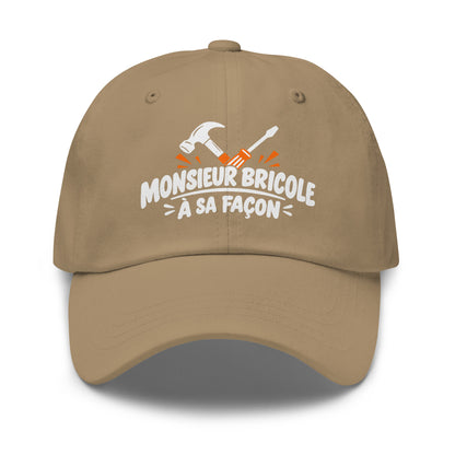 Casquette Baseball, brodée « Monsieur bricole, à sa façon », en Kaki, vue de face, image 31