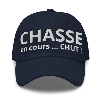 Casquette Baseball, brodée « Chasse en cours ... CHUT ! », en Bleu Marine, vue de face, image 10