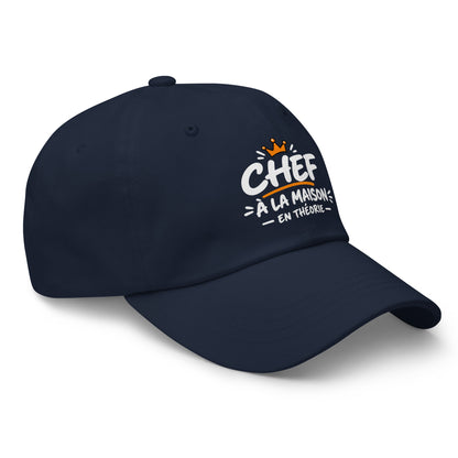 Casquette Baseball, brodée « Chef à la maison, en théorie », en Bleu Marine, vue de trois quarts, image 12
