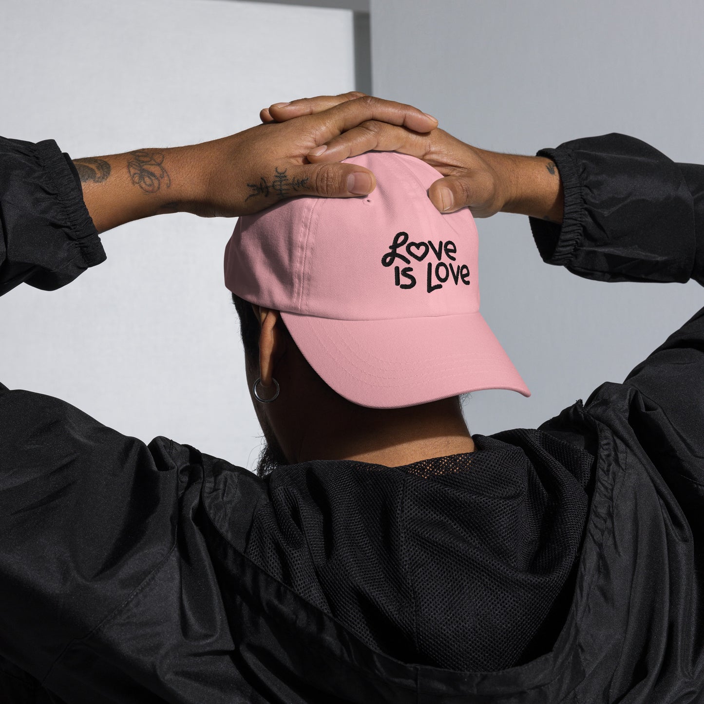 Casquette de Baseball de couleur rose "Love Is Love"