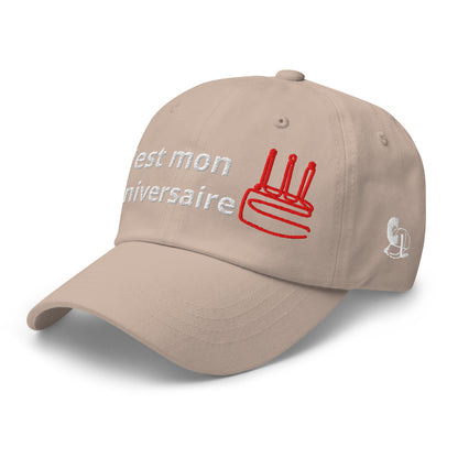Casquette Baseball, brodée « C'est mon anniversaire », en Pierre, vue de trois quarts, image 43