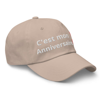Casquette Baseball, brodée « C'est mon anniversaire », en Pierre, vue de trois quarts, image 41