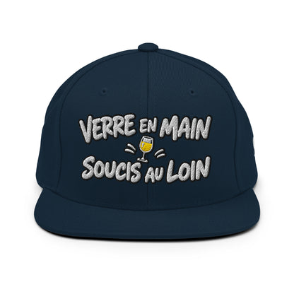 Casquette Snapback, brodée « Verre en main, souci au loin », en Bleu Marine Foncé, vue de face, image 3