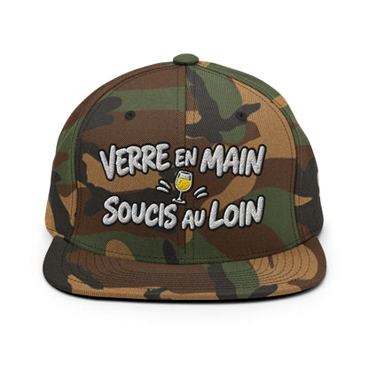 Casquette Snapback, brodée « Verre en main, souci au loin », en Camouflage Vert, vue de face, image 11