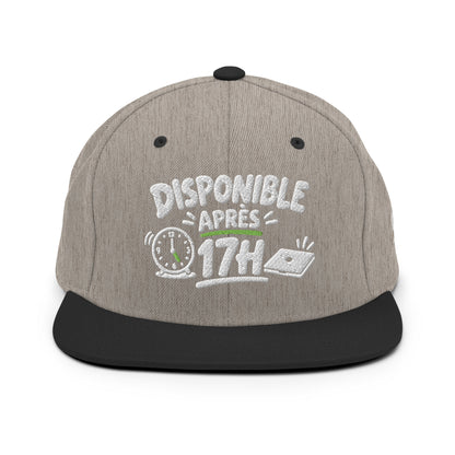 Casquette Snapback, brodée « Disponible après 17h », en Noir, vue de face, image 2