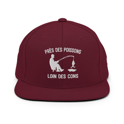 Casquette Snapback, brodée « Près des poissons, loin des cons », en Bordeaux, vue de face, image 9