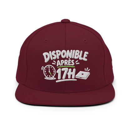 Casquette Snapback, brodée « Disponible après 17h », en Bordeaux, vue de face, image 14