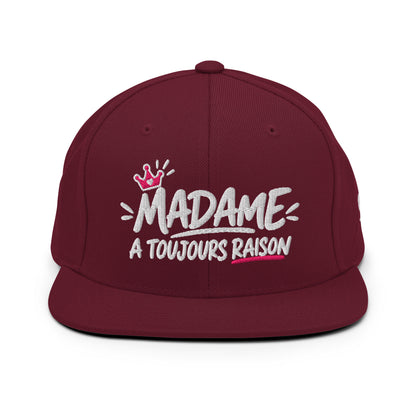 Casquette Snapback, brodée « Madame à toujours raison », en Bordeaux, vue de face, image 15
