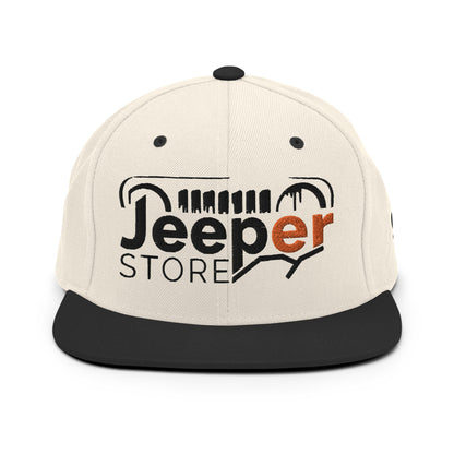 Casquette SnapBack de couleur beige et noire "Jeeper Store"