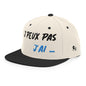 Casquette SnapBack de couleur beige et noire "J' peux pas j'ai ..."