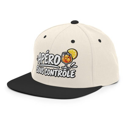 Casquette Snapback, brodée « Apéro sous contrôle », en Noir, vue de trois quarts, image 100