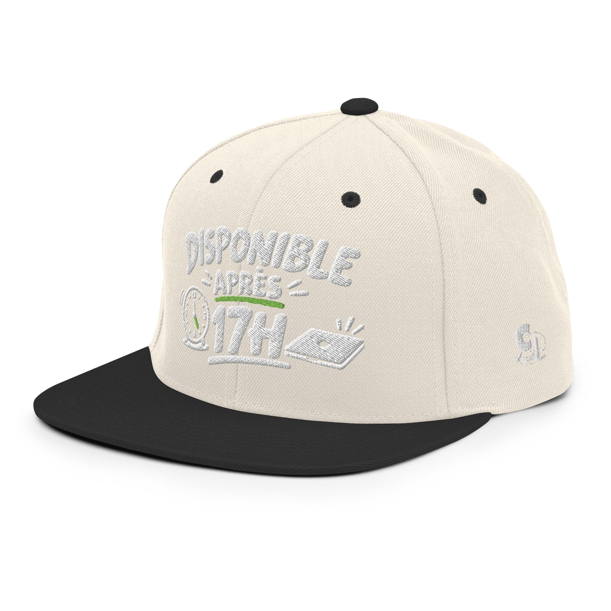 Casquette Snapback, brodée « Disponible après 17h », en Noir, vue de trois quarts, image 100