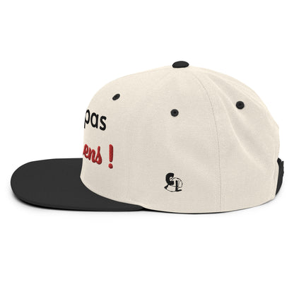 Casquette SnapBack de couleur beige et noire "J'aime pas les gens !"