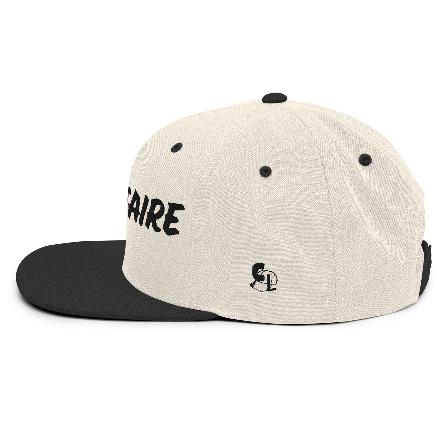 Casquette SnapBack de couleur beige et noire "Célibataire"