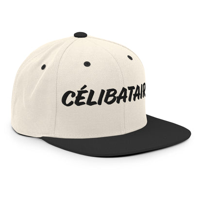 Casquette SnapBack de couleur beige et noire "Célibataire"