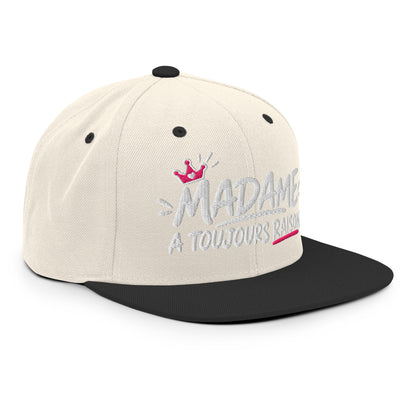 Casquette Snapback, brodée « Madame à toujours raison », en Noir, vue de trois quarts, image 102