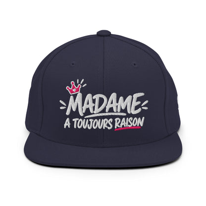 Casquette Snapback, brodée « Madame à toujours raison », en Bleu Marine Foncé, vue de face, image 12