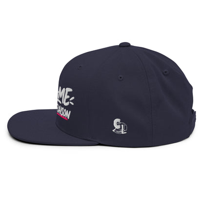 Casquette Snapback, brodée « Madame à toujours raison », en Bleu Marine Foncé, vue de côté, image 60