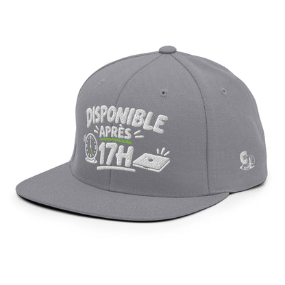 Casquette Snapback, brodée « Disponible après 17h », vue de trois quarts, image 85