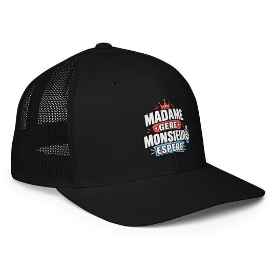 Casquette Casquette, brodée « Madame gère, monsieur espère », vue de trois quarts