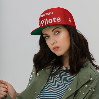 Casquette Snapback, brodée « Nouveau Pilote », en Rouge, vue de face, image 6