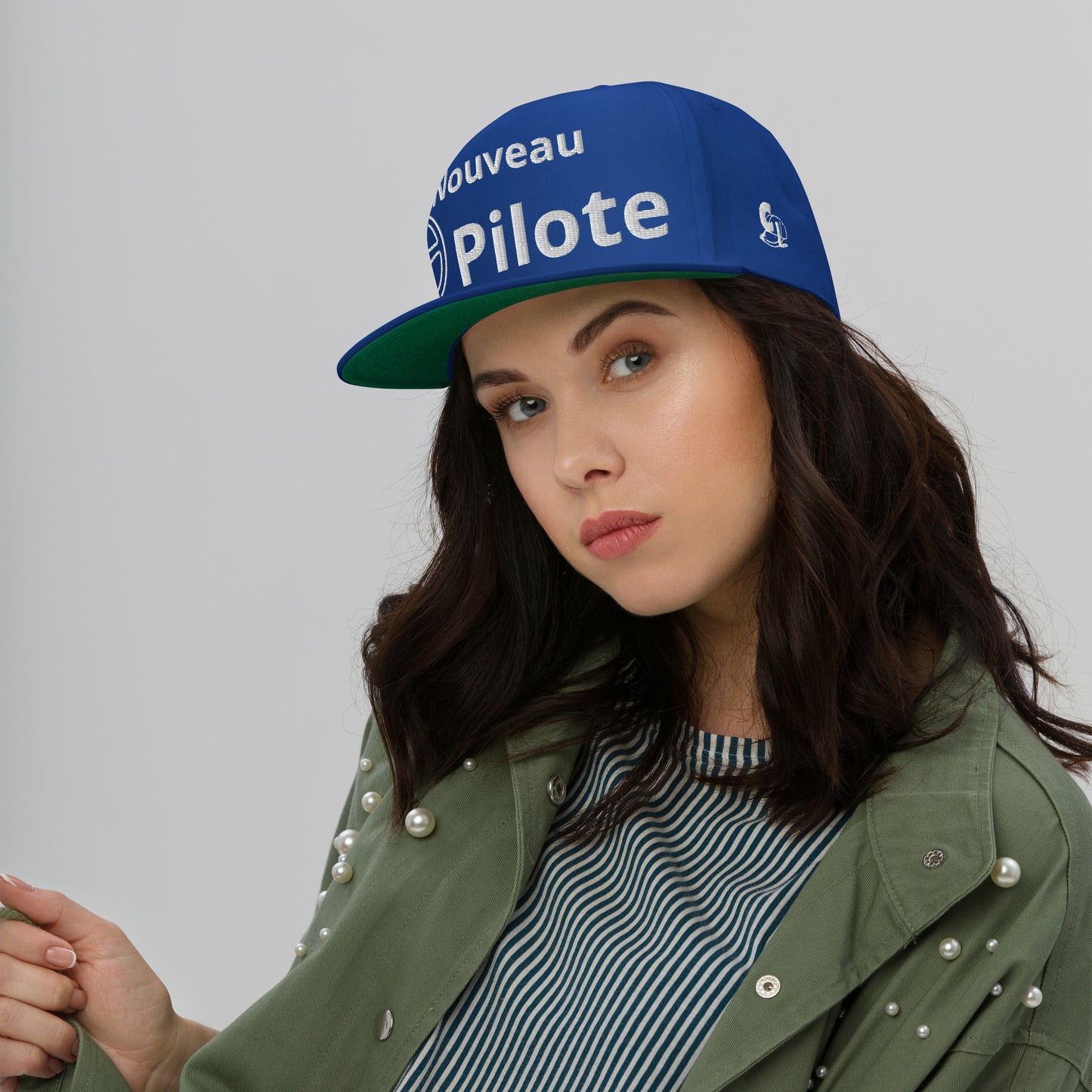 Casquette Snapback, brodée « Nouveau Pilote », en Bleu Roi, vue de face, image 4