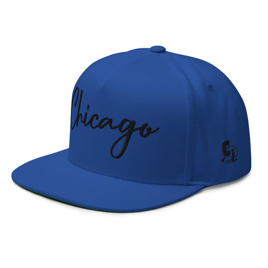 Casquette Snapback, brodée « Chicago », en Bleu Roi, vue de trois quarts