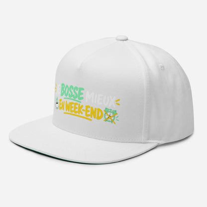 Casquette Snapback, brodée « Je bosse mieux en weekend », vue de trois quarts, image 27