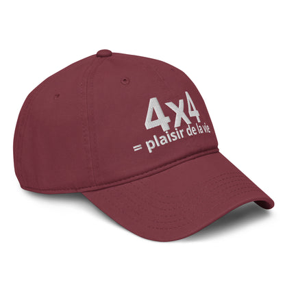 Casquette Baseball, brodée « 4x4 = plaisir de la vie », en Bordeaux, vue de trois quarts, image 17