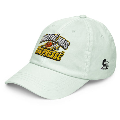 Casquette Baseball, brodée « Motivé mais pas pressé », en Pastel Mint, vue de trois quarts