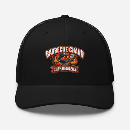 Casquette Trucker, brodée « Barbecue chaud, chef heureux », en Noir, vue de face, image 3